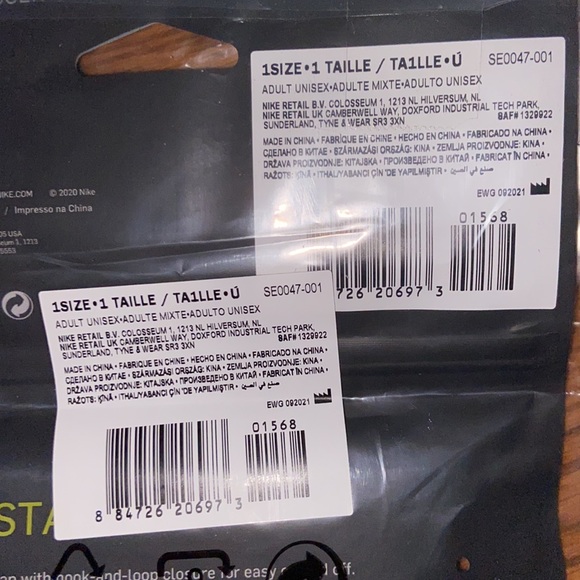 Brand New in packaging Nike Guard strap - Picture 2 of 2